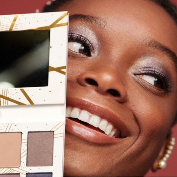 ✨🆕💖💋BOBBI BROWN LIMITED EDITION OPALESCENT DREAM EYESHADOW PALETTE💋💖 - Picture 9 of 12